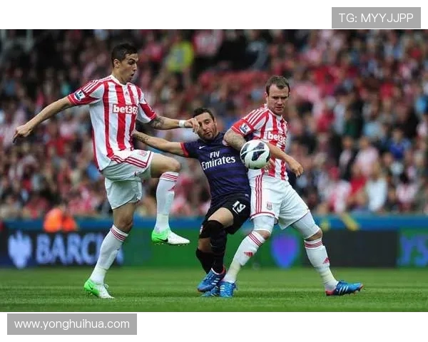 南京足球队包夹战术的创新与发展探讨 南京足球队包夹战术的创新与发展探讨