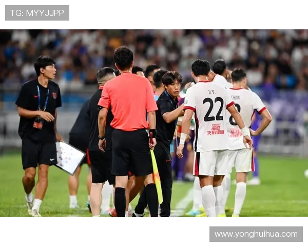 成都篮球队比赛经验引发热议球迷对战术选择和球员表现展开激烈讨论